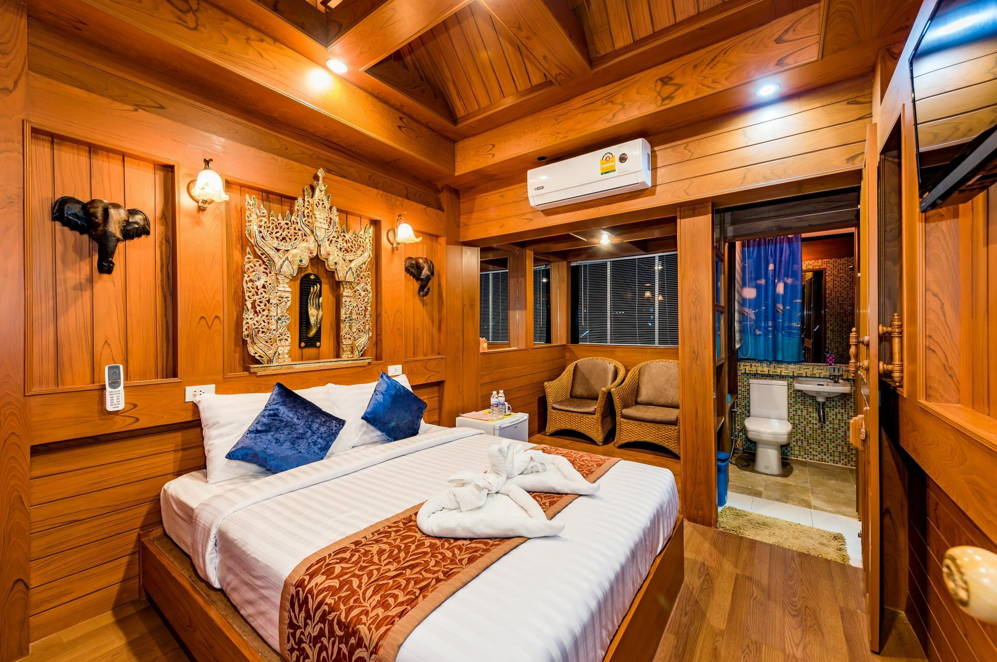 Villa Baan Ratchapruek Phuket Esterno foto